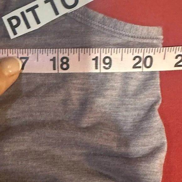 SIZE M/L? Lululemon Athletica Heathered Gray Muscle Tee - Picture 6 of 7